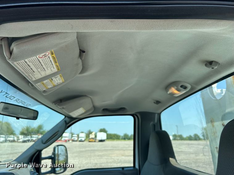 image for item KW9054 2006 Ford F450 Super Duty  bucket truck