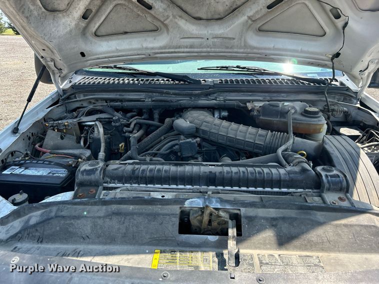 image for item KW9054 2006 Ford F450 Super Duty  bucket truck