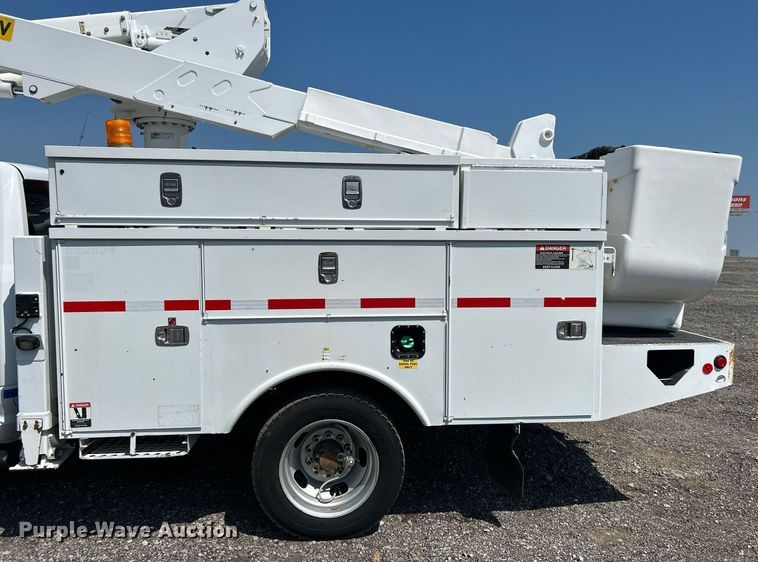 image for item KW9055 2012 Dodge Ram 5500HD bucket truck