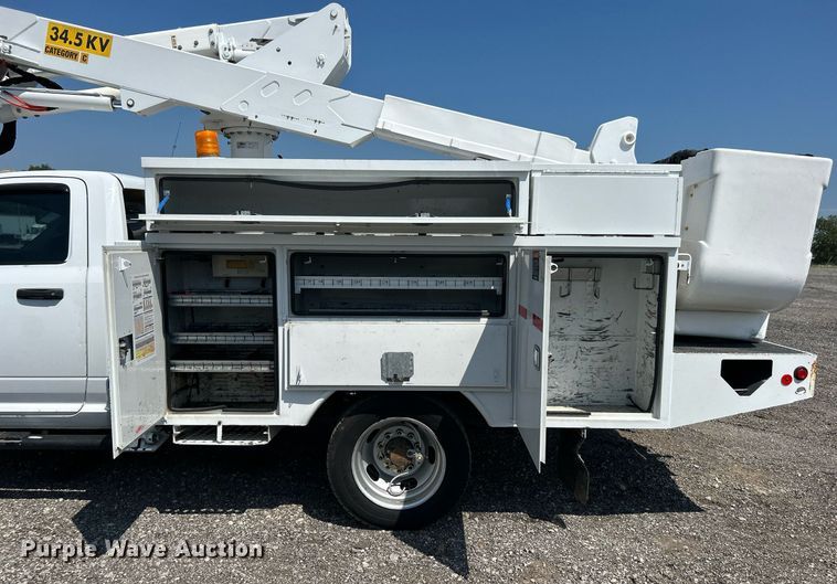 image for item KW9055 2012 Dodge Ram 5500HD bucket truck