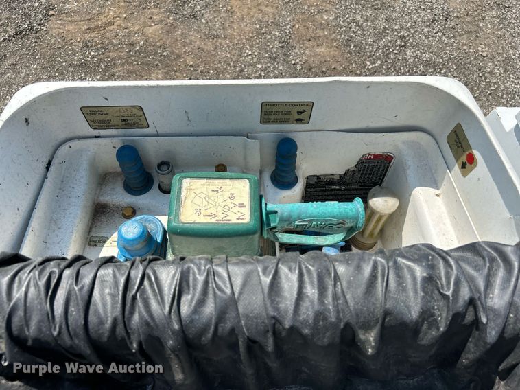 image for item KW9055 2012 Dodge Ram 5500HD bucket truck