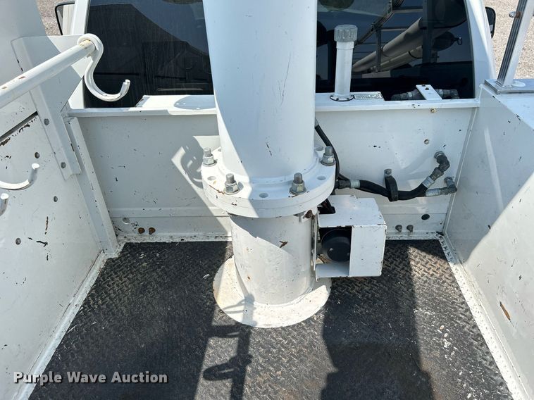 image for item KW9055 2012 Dodge Ram 5500HD bucket truck