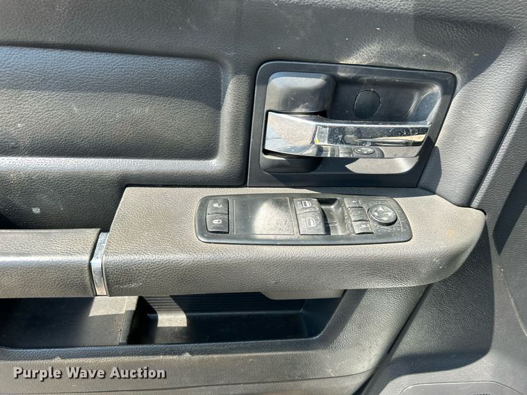 image for item KW9055 2012 Dodge Ram 5500HD bucket truck