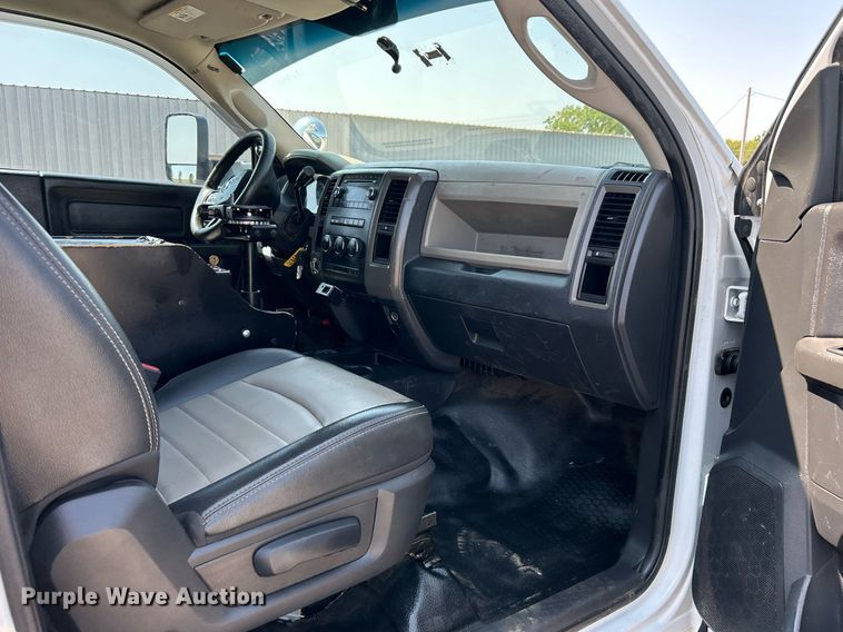 image for item KW9055 2012 Dodge Ram 5500HD bucket truck