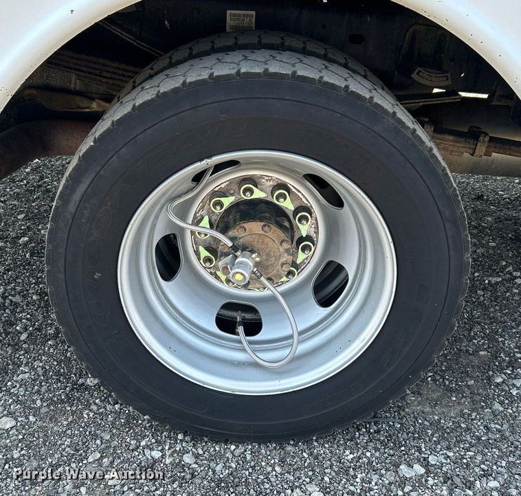 image for item KW9055 2012 Dodge Ram 5500HD bucket truck