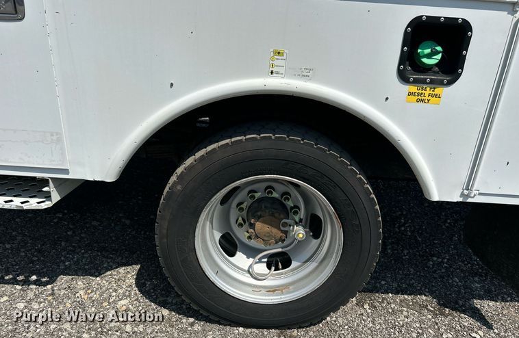 image for item KW9055 2012 Dodge Ram 5500HD bucket truck