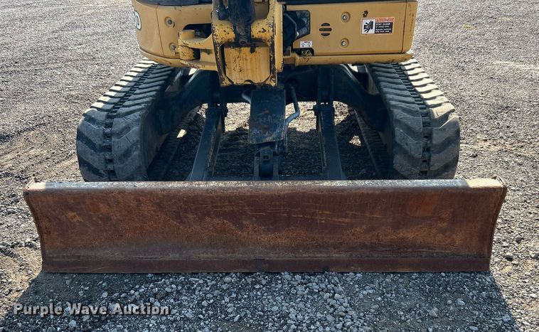 image for item KW9060 2014 John Deere 35D  mini excavator