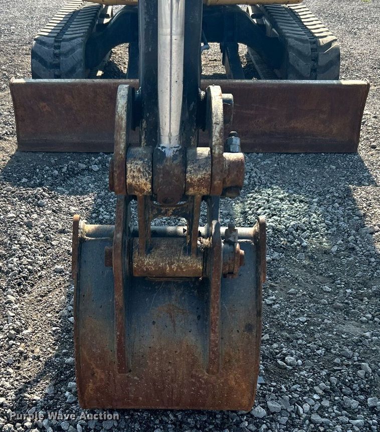 image for item KW9060 2014 John Deere 35D  mini excavator