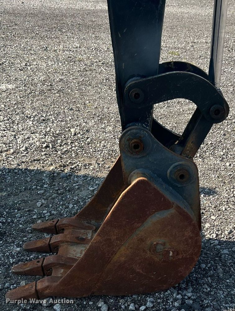 image for item KW9060 2014 John Deere 35D  mini excavator