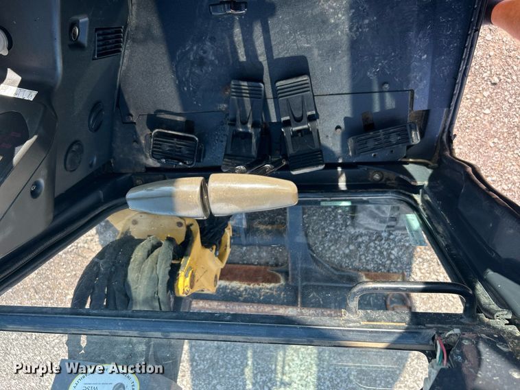 image for item KW9060 2014 John Deere 35D  mini excavator