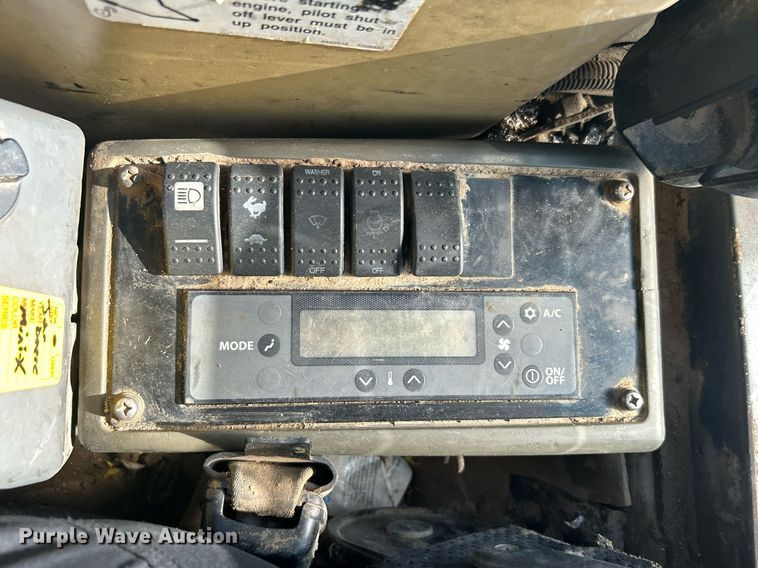 image for item KW9060 2014 John Deere 35D  mini excavator