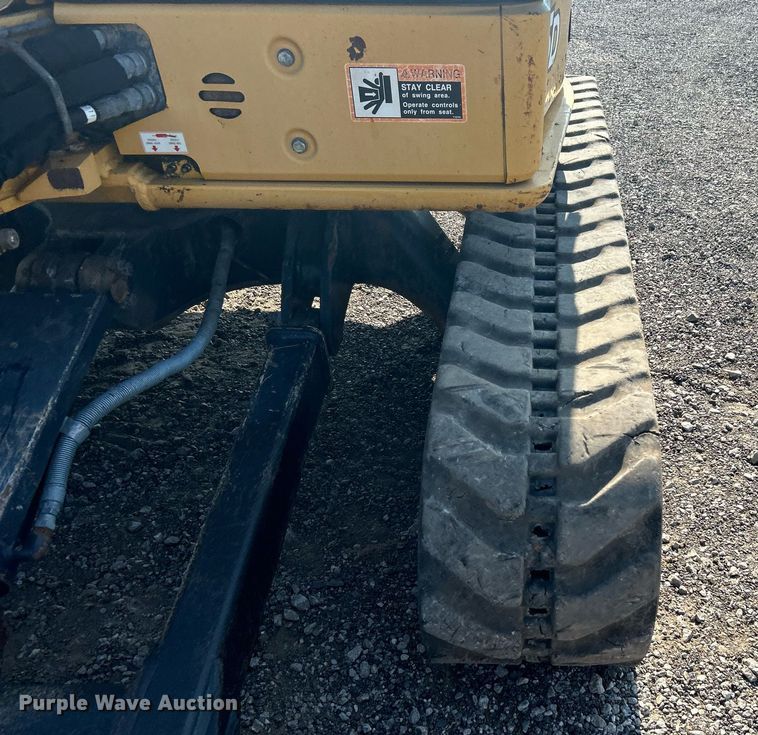 image for item KW9060 2014 John Deere 35D  mini excavator