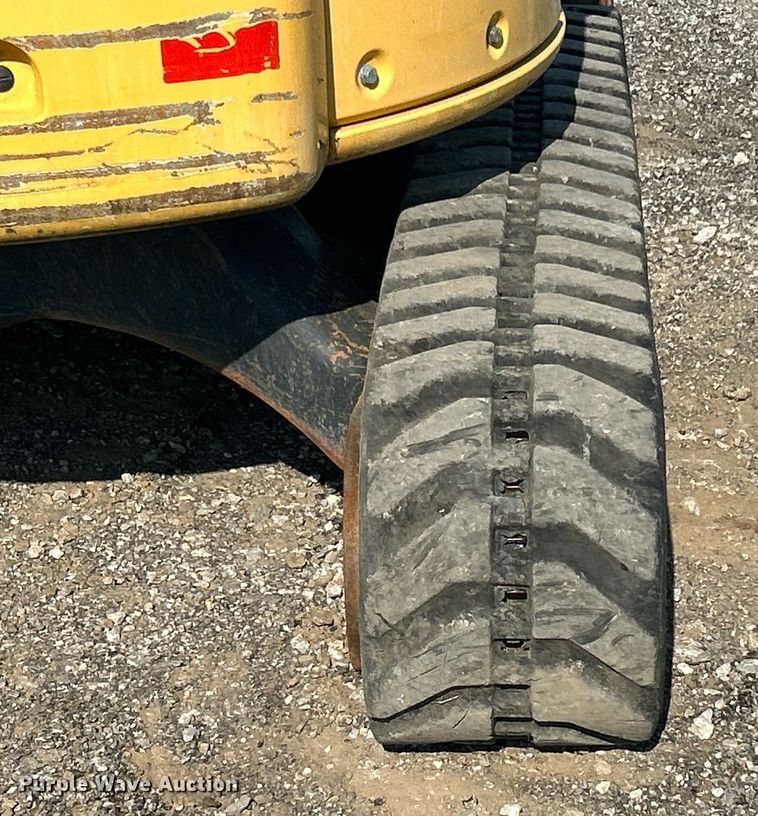 image for item KW9060 2014 John Deere 35D  mini excavator