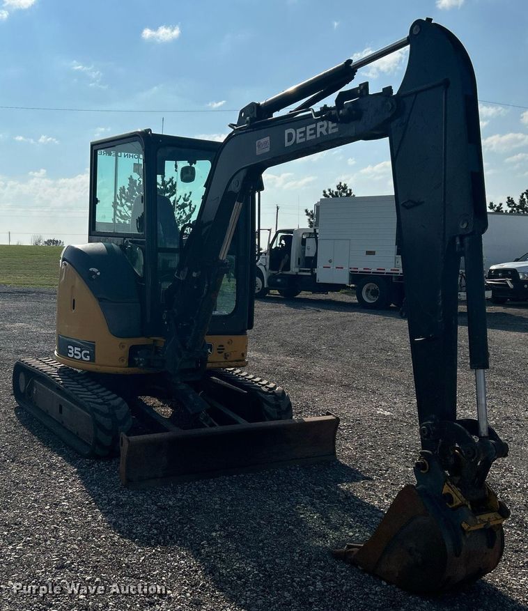image for item KW9061 2016 John Deere 35G  mini excavator