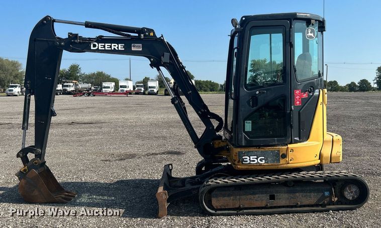 image for item KW9061 2016 John Deere 35G  mini excavator