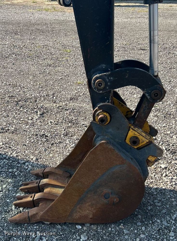 image for item KW9061 2016 John Deere 35G  mini excavator