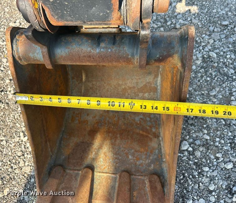 image for item KW9061 2016 John Deere 35G  mini excavator