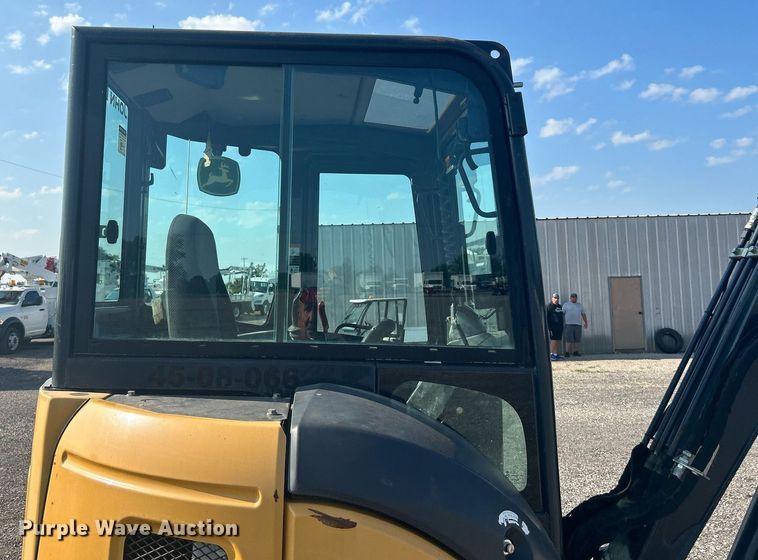 image for item KW9061 2016 John Deere 35G  mini excavator