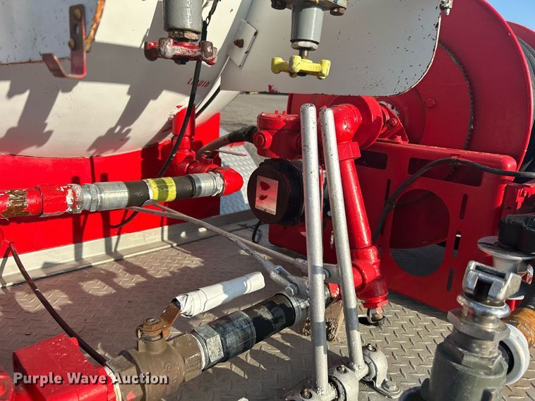 image for item KW9079 1998 GMC C7500  propane delivery truck