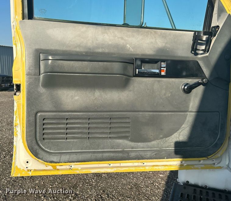 image for item KW9079 1998 GMC C7500  propane delivery truck