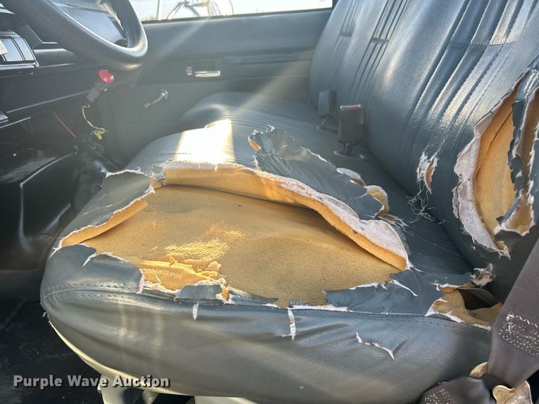 image for item KW9079 1998 GMC C7500  propane delivery truck