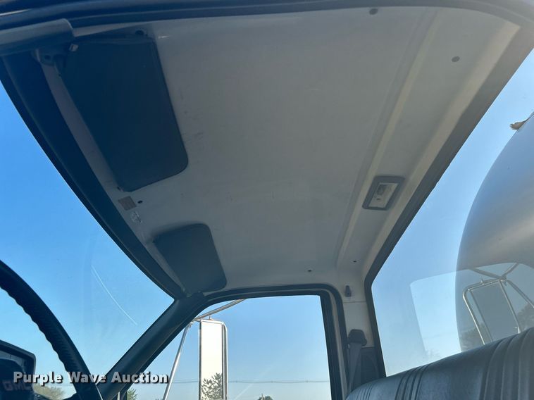 image for item KW9079 1998 GMC C7500  propane delivery truck