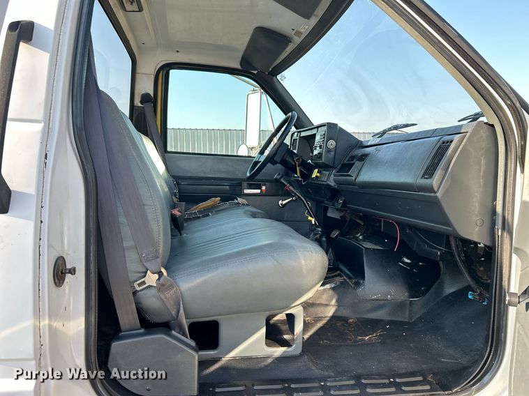 image for item KW9079 1998 GMC C7500  propane delivery truck