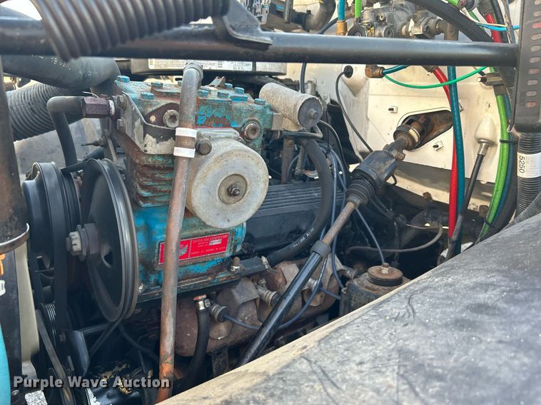 image for item KW9079 1998 GMC C7500  propane delivery truck