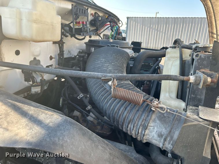 image for item KW9079 1998 GMC C7500  propane delivery truck