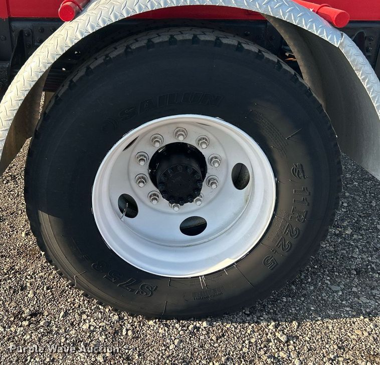 image for item KW9079 1998 GMC C7500  propane delivery truck