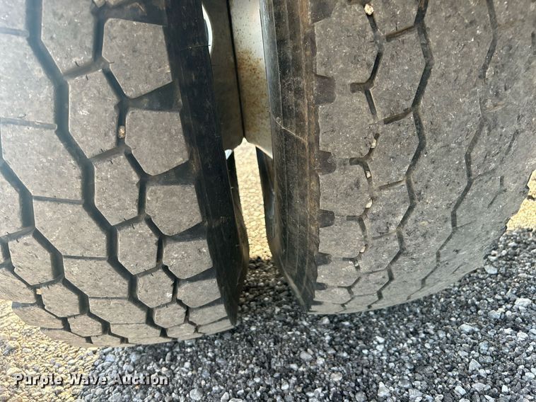 image for item KW9079 1998 GMC C7500  propane delivery truck