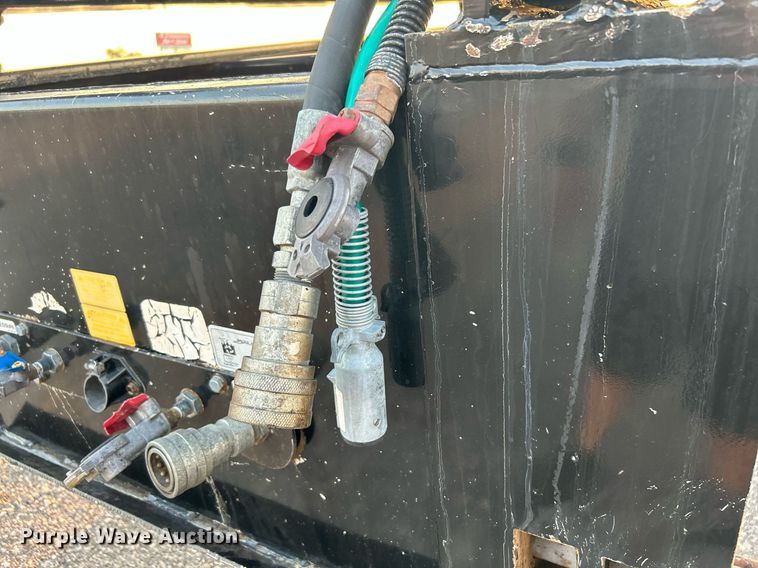 image for item KW9082 2007 Trail King TK13OHDG-533  lowboy equipment trailer