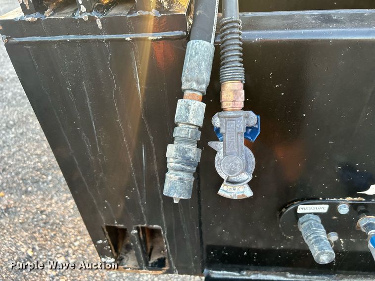 image for item KW9082 2007 Trail King TK13OHDG-533  lowboy equipment trailer