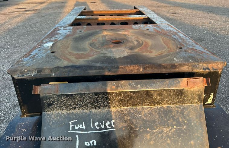 image for item KW9082 2007 Trail King TK13OHDG-533  lowboy equipment trailer