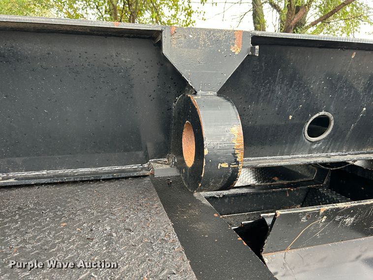 image for item KW9082 2007 Trail King TK13OHDG-533  lowboy equipment trailer