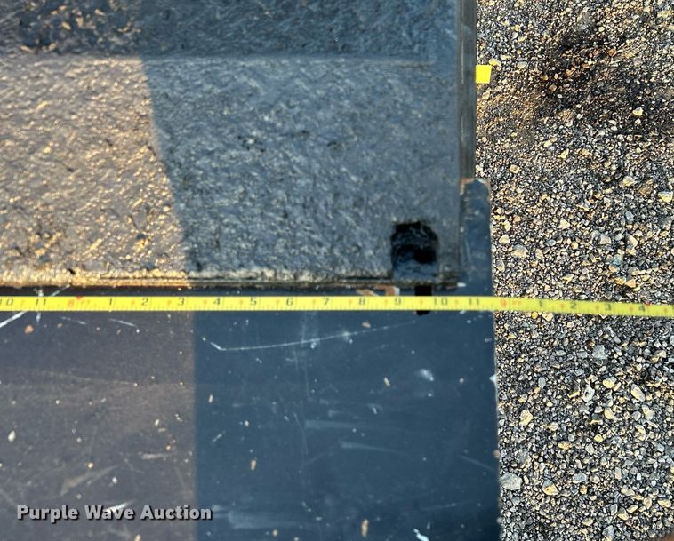 image for item KW9082 2007 Trail King TK13OHDG-533  lowboy equipment trailer