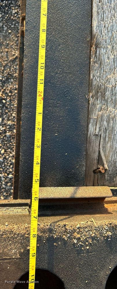 image for item KW9082 2007 Trail King TK13OHDG-533  lowboy equipment trailer