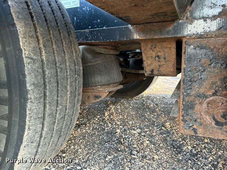 image for item KW9082 2007 Trail King TK13OHDG-533  lowboy equipment trailer