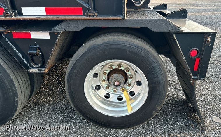 image for item KW9082 2007 Trail King TK13OHDG-533  lowboy equipment trailer