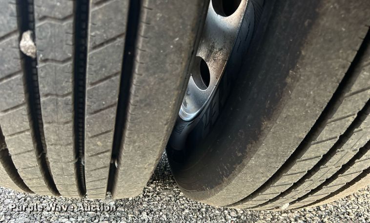 image for item KW9082 2007 Trail King TK13OHDG-533  lowboy equipment trailer