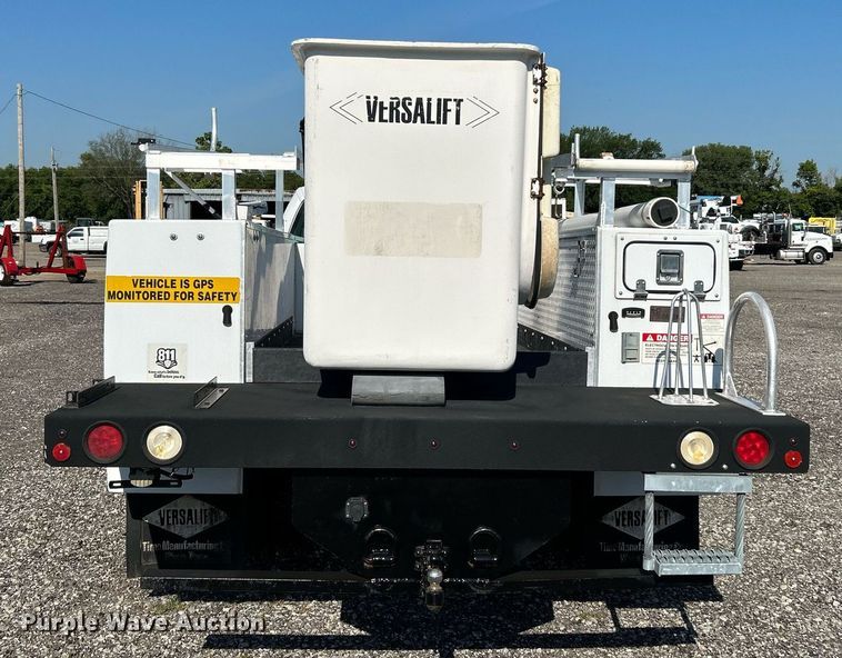 image for item KW9091 2010 Ford F450 Super Duty XL  bucket truck