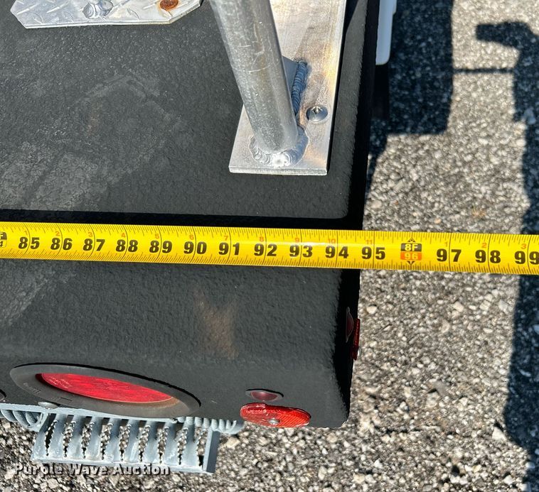 image for item KW9091 2010 Ford F450 Super Duty XL  bucket truck