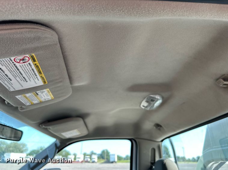 image for item KW9091 2010 Ford F450 Super Duty XL  bucket truck