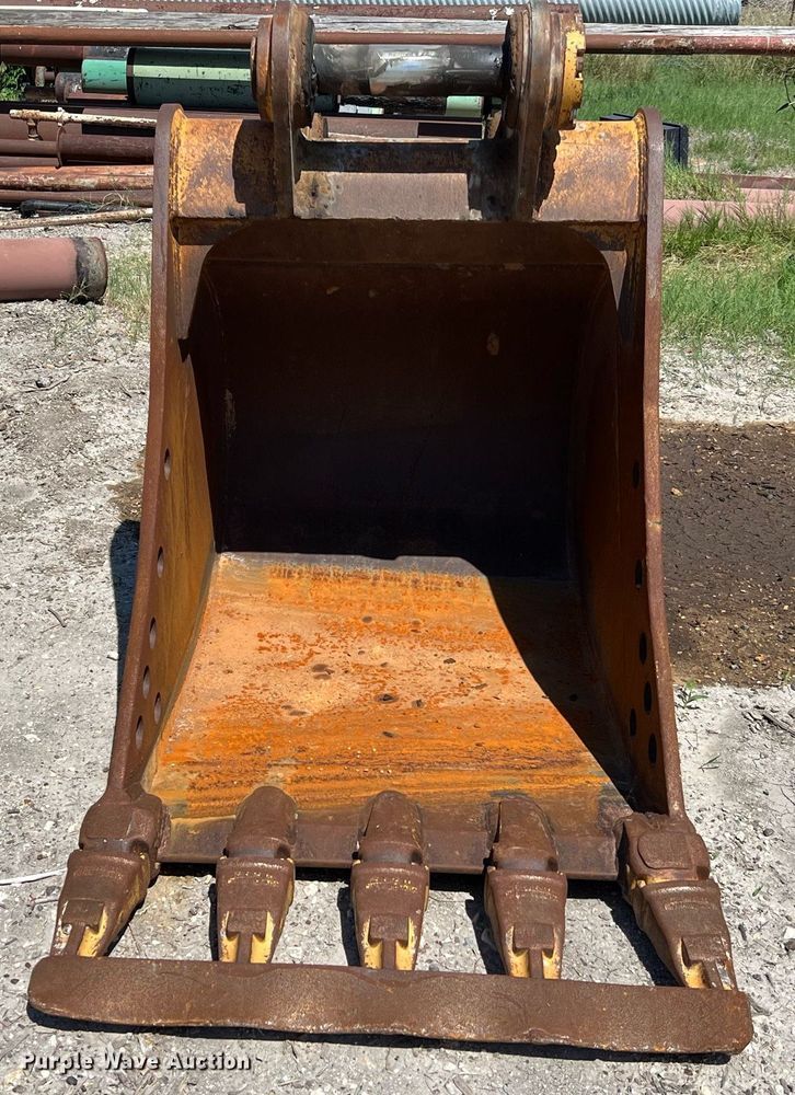image for item LF9471 Caterpillar  excavator bucket