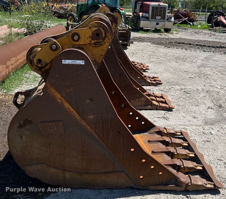 image for item LF9471 Caterpillar  excavator bucket