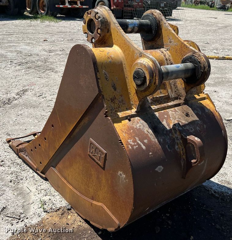 image for item LF9471 Caterpillar  excavator bucket