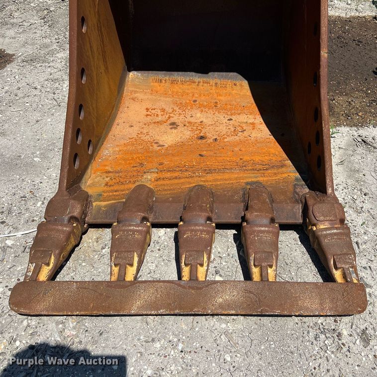 image for item LF9471 Caterpillar  excavator bucket