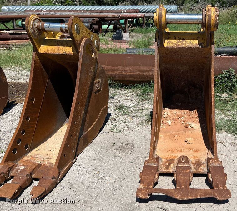 image for item LF9473 Caterpillar  excavator bucket