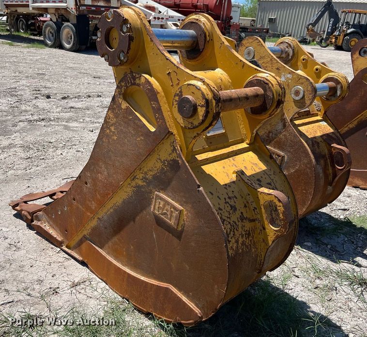 image for item LF9473 Caterpillar  excavator bucket