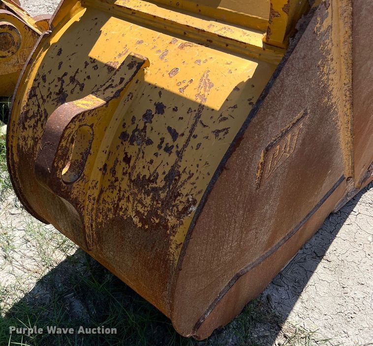 image for item LF9473 Caterpillar  excavator bucket